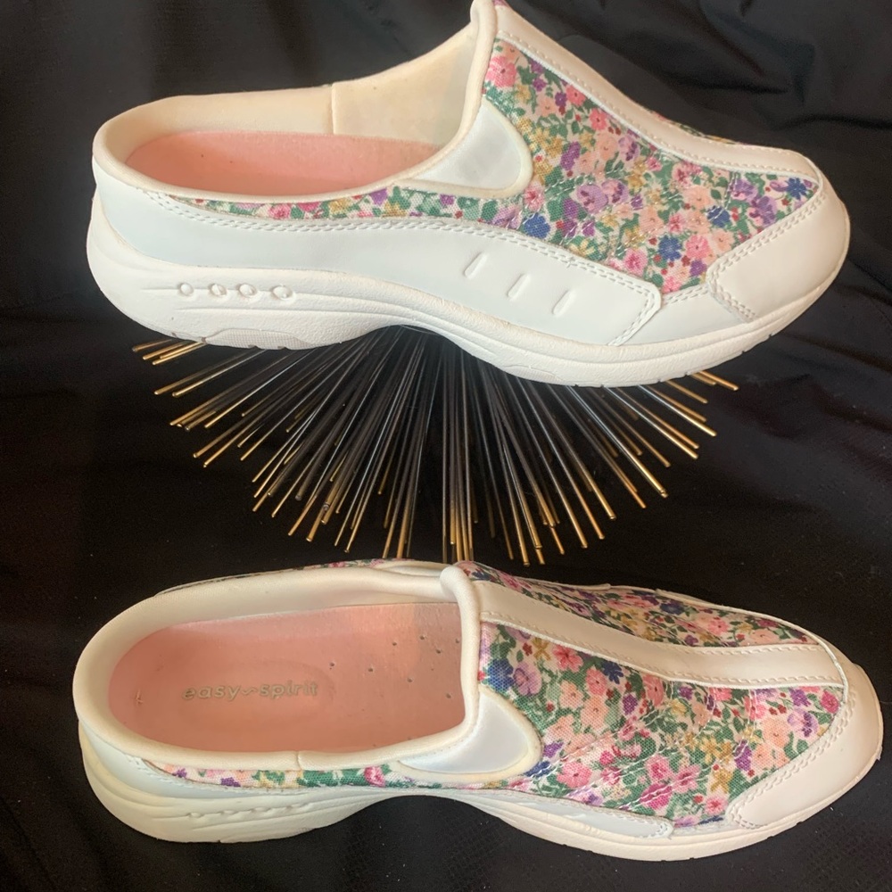 Easy Spirit Women's Floral Slip-On Sneakers - White and Multicolor Size8